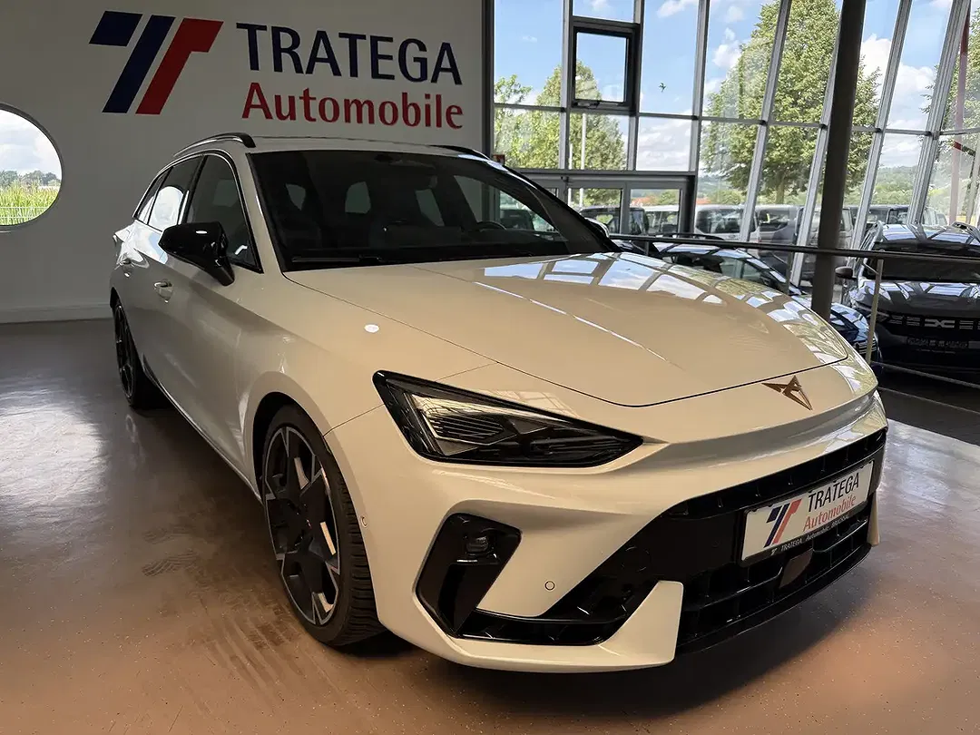 CUPRA Leon - Thumbnail 3
