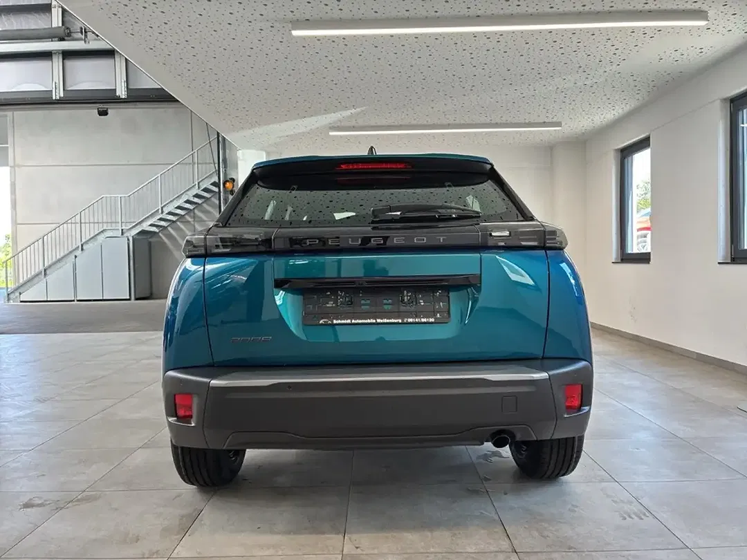 Peugeot 2008 - Thumbnail 3