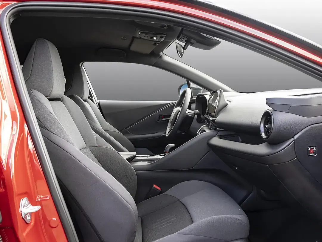 Toyota C-HR - Thumbnail 6