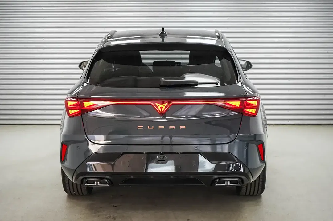 CUPRA Leon - Thumbnail 3