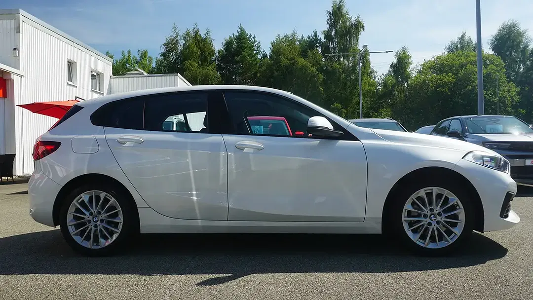 BMW 118 - Thumbnail 10