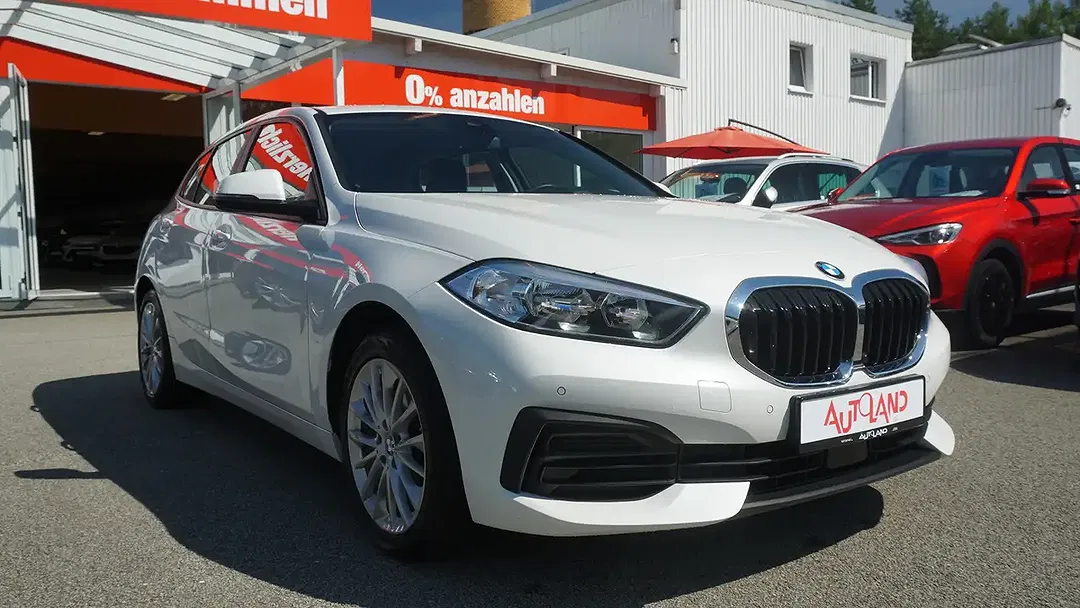 BMW 118 - Thumbnail 11