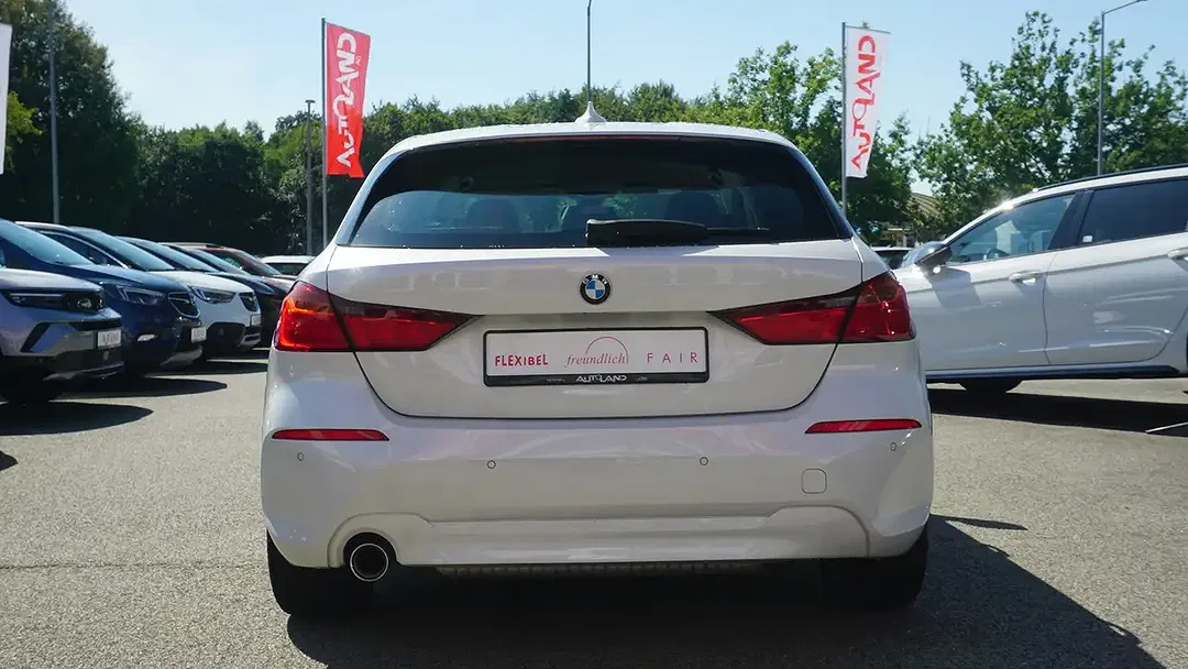 BMW 118 - Thumbnail 7
