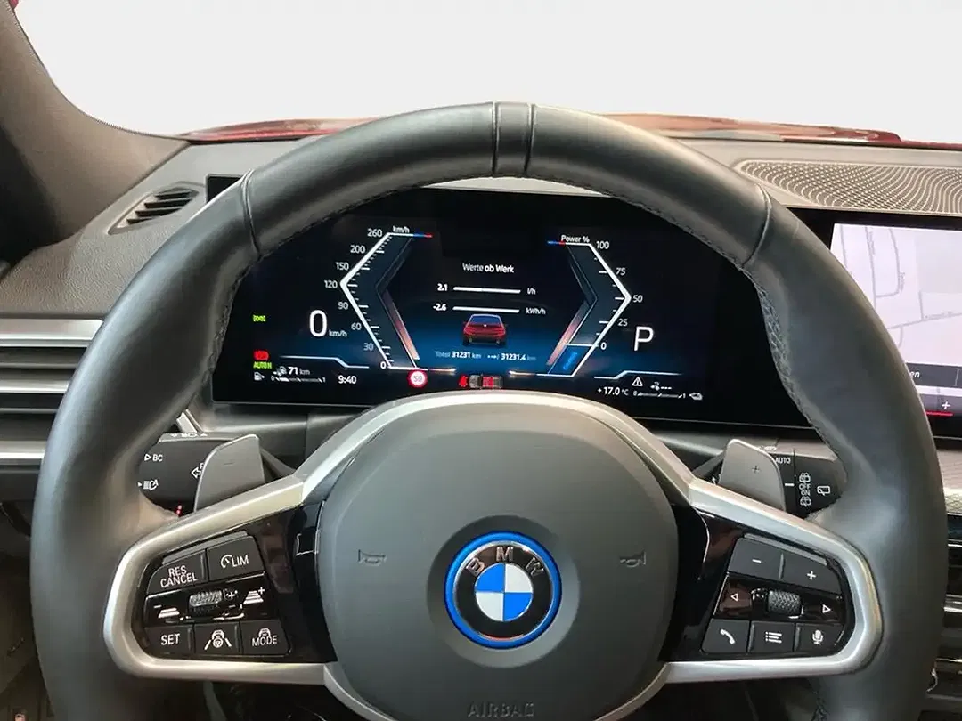 BMW 330 - Thumbnail 13