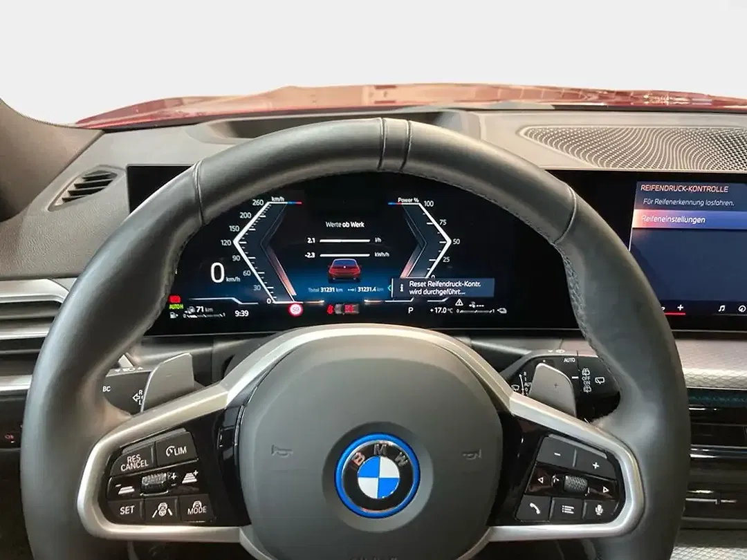 BMW 330 - Thumbnail 14