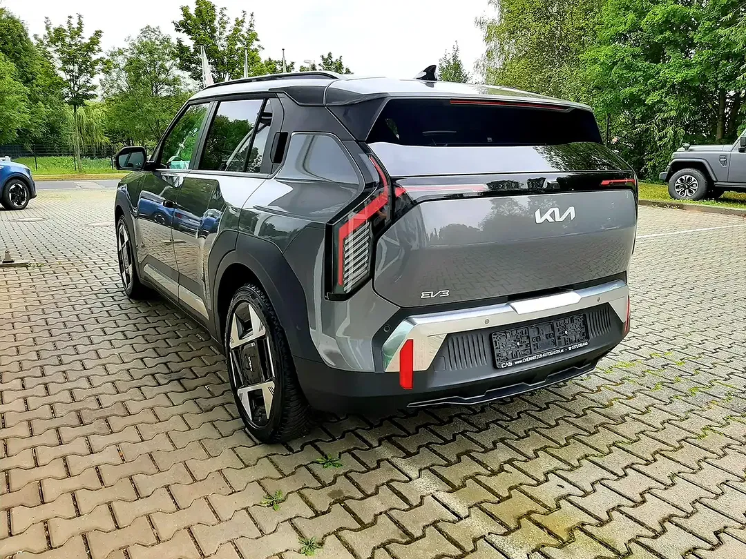 Kia EV3 - Thumbnail 6