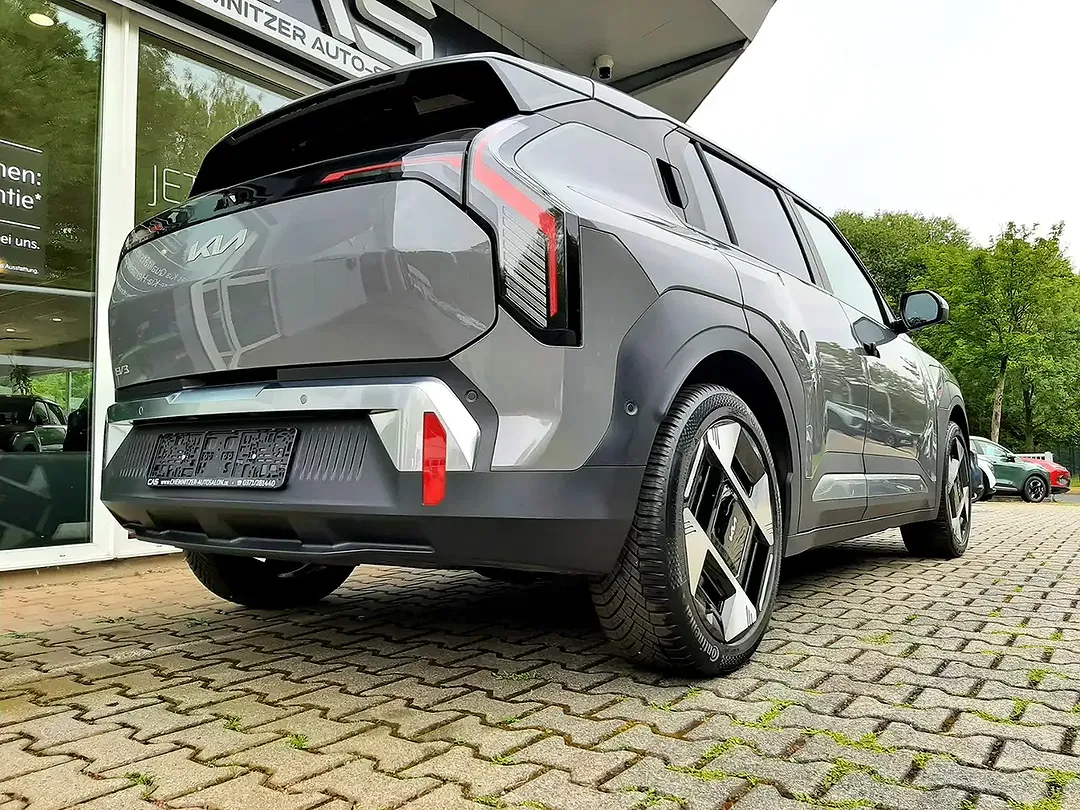 Kia EV3 - Thumbnail 7