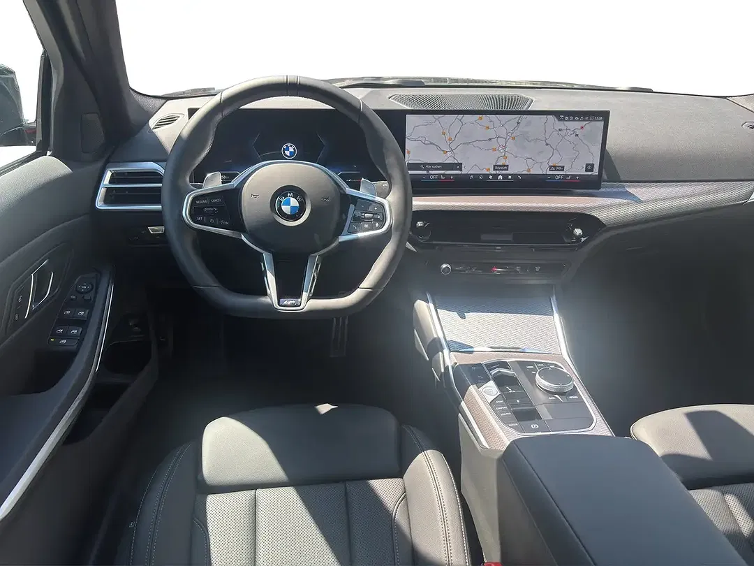 BMW 320 - Thumbnail 4