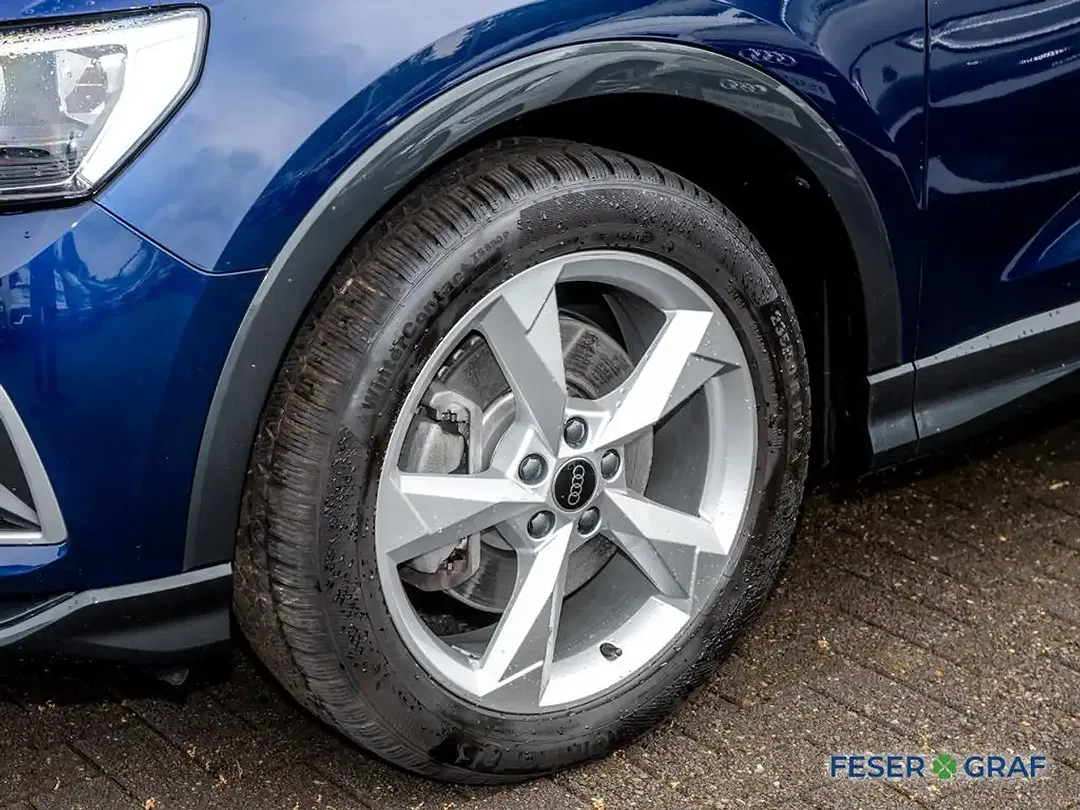 Audi Q3 - Thumbnail 10