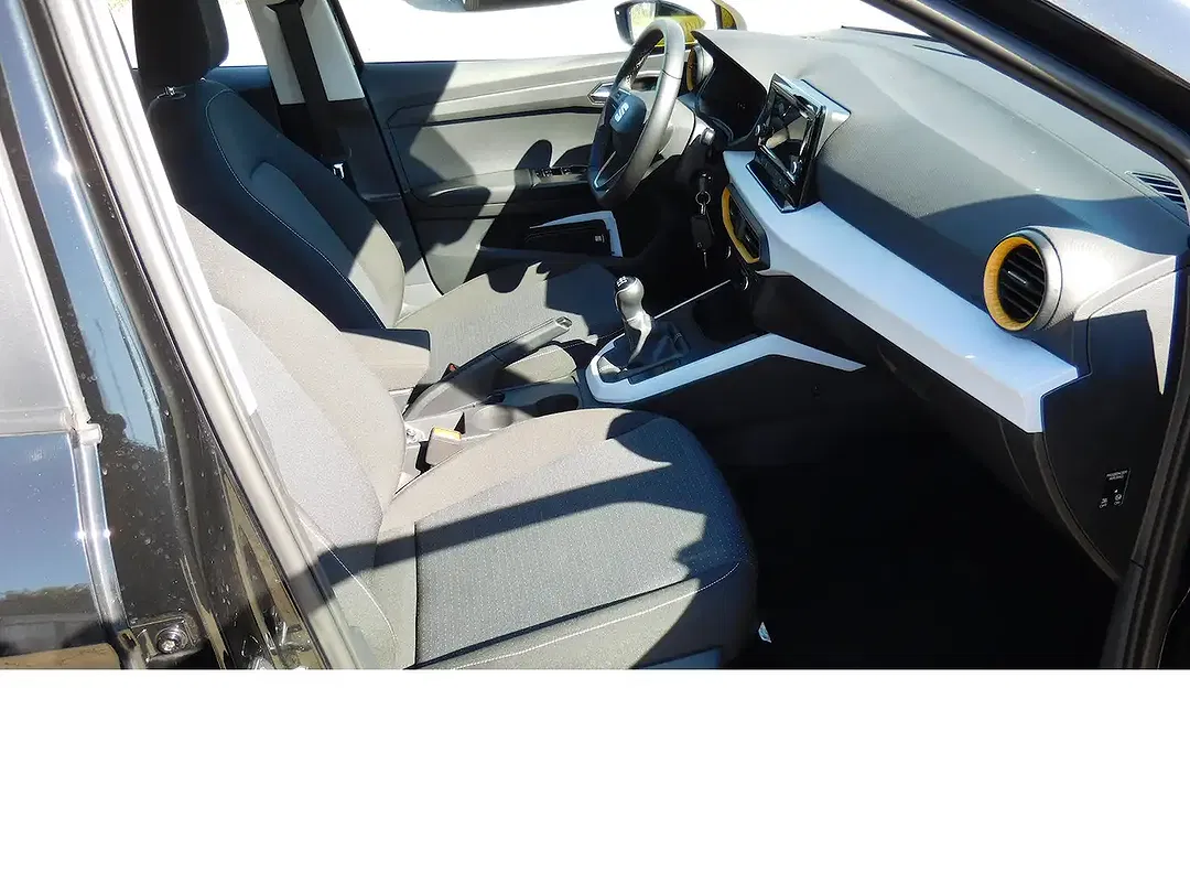 SEAT Arona - Thumbnail 11
