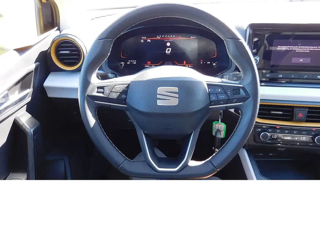 SEAT Arona - Thumbnail 9