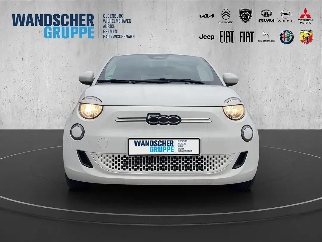 Fiat 500e - Thumbnail 2