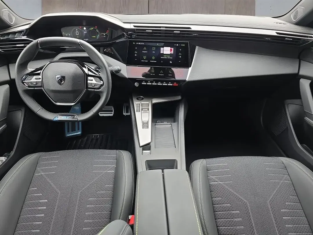 Peugeot 308 - Thumbnail 10