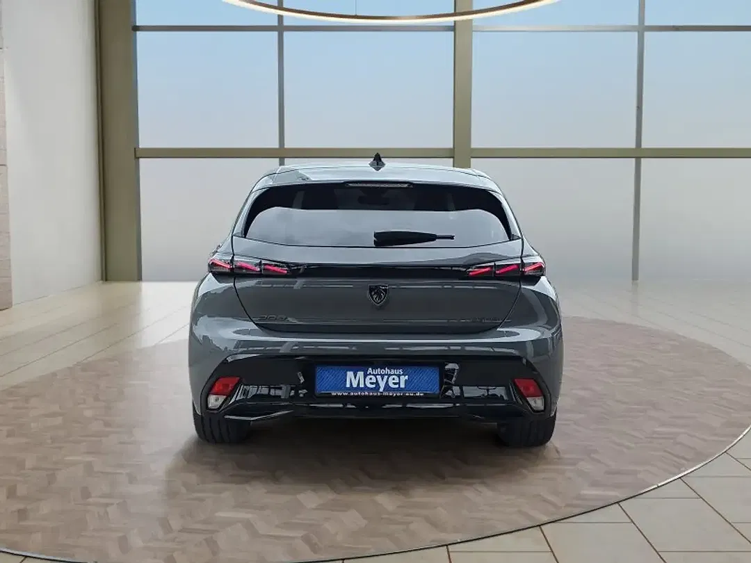 Peugeot 308 - Thumbnail 4