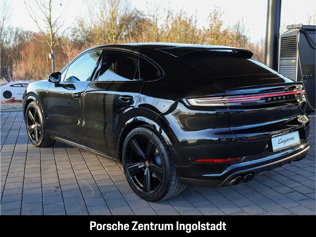 Porsche Cayenne - Thumbnail 3