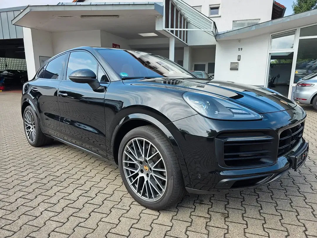 Porsche Cayenne - Thumbnail 3