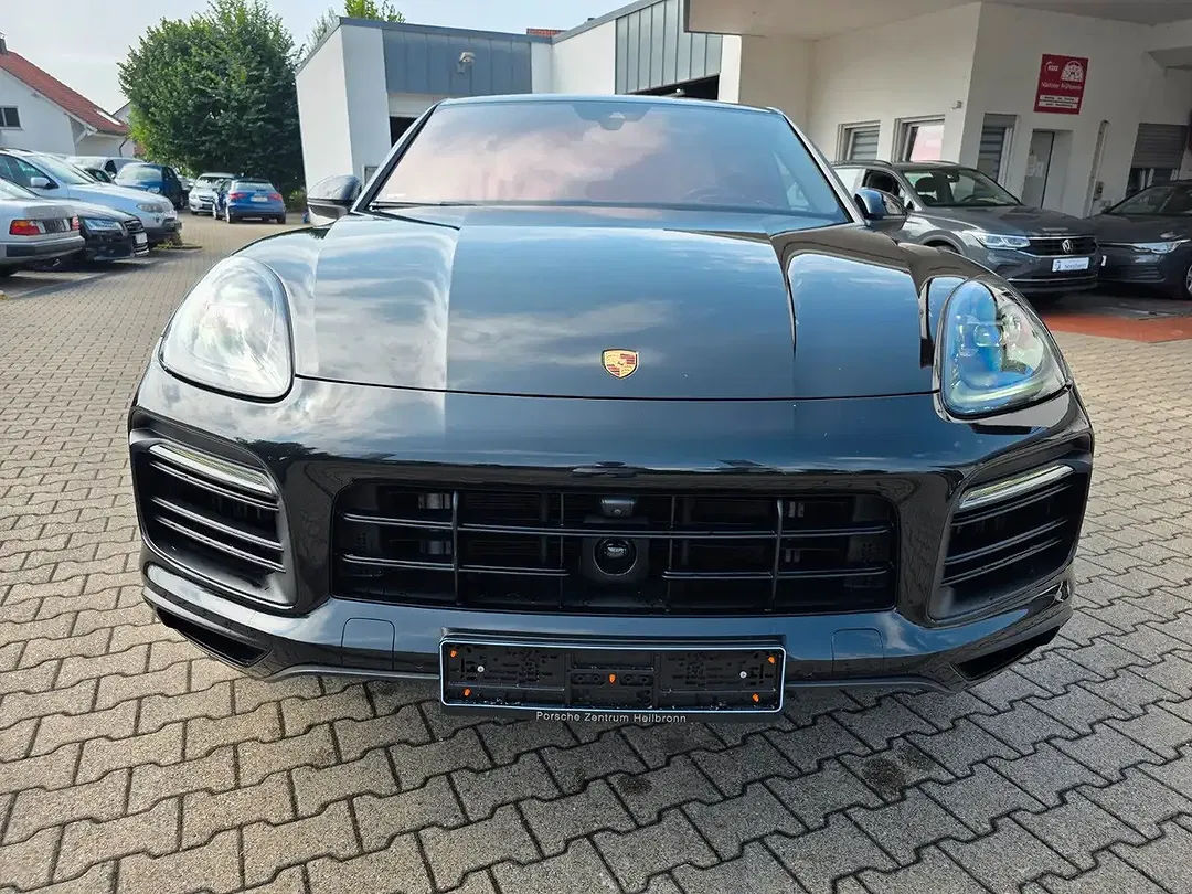 Porsche Cayenne - Thumbnail 8