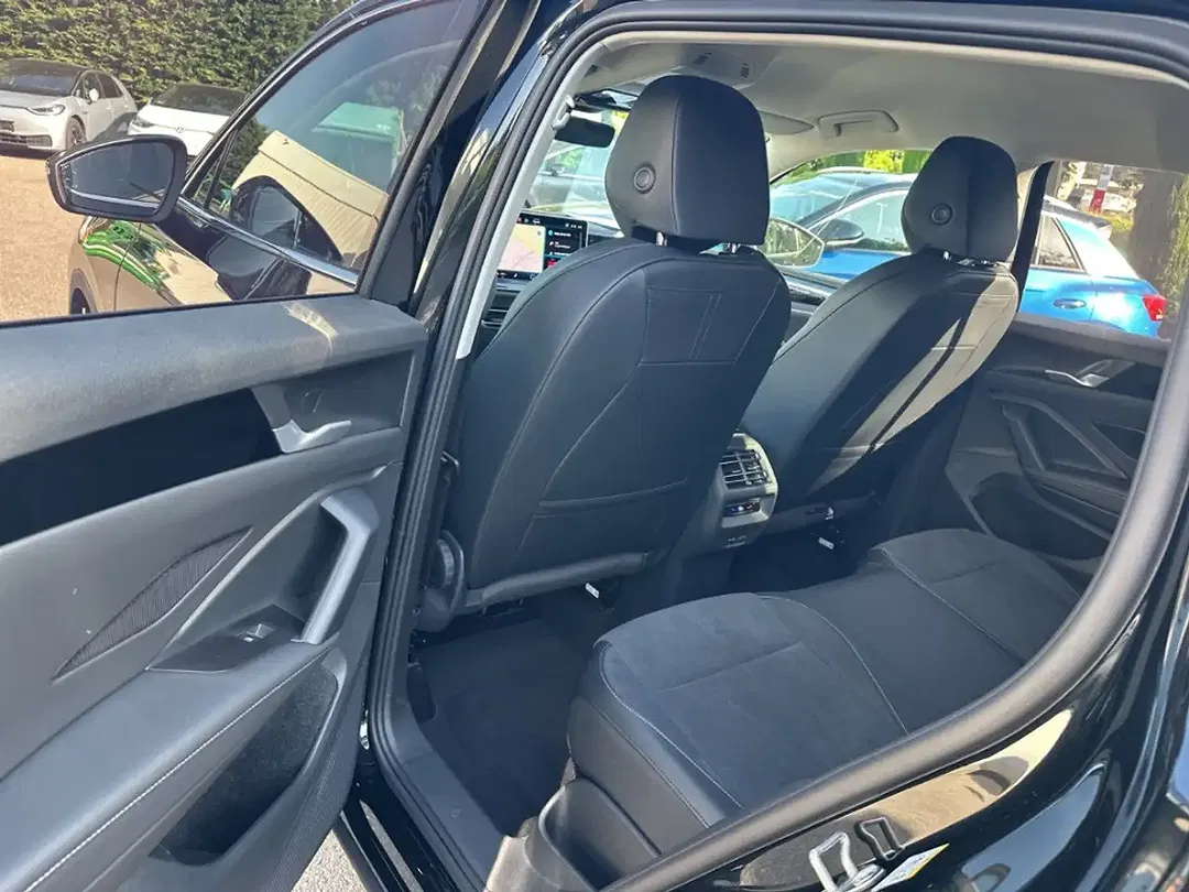 Volkswagen Tiguan - Thumbnail 6