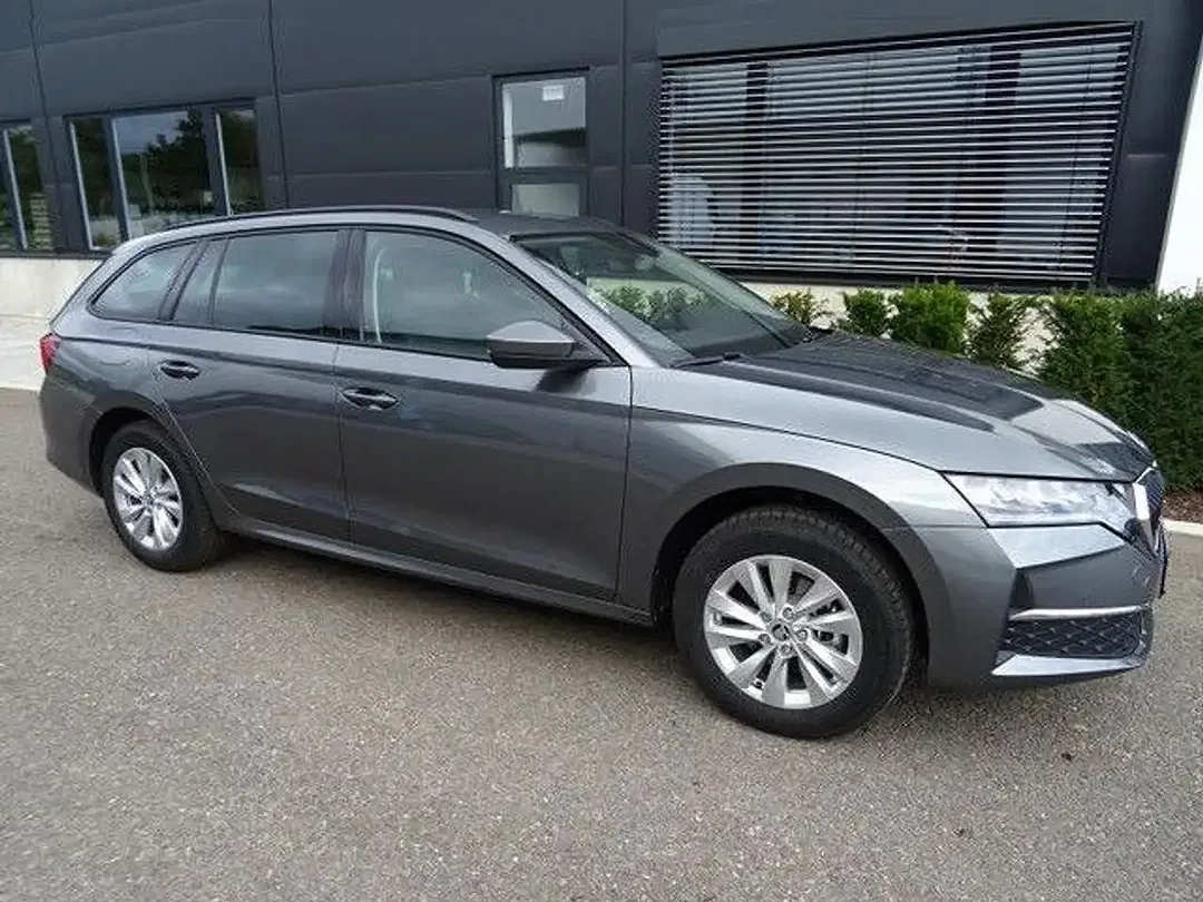 Skoda Octavia - Thumbnail 1