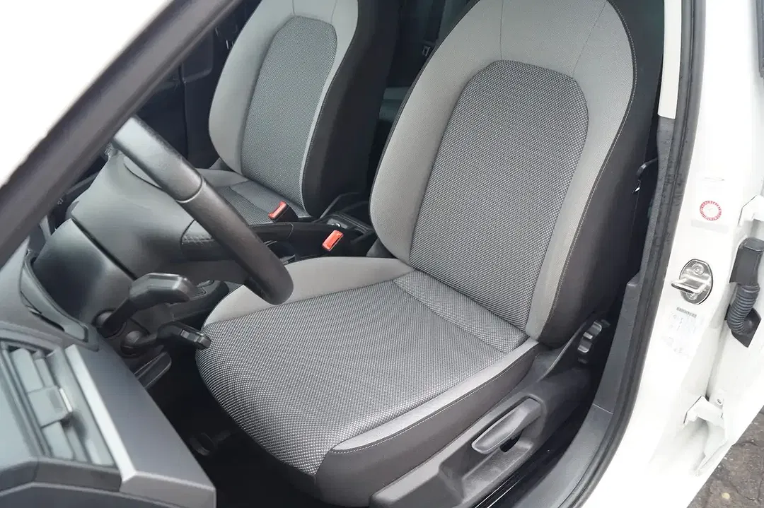SEAT Ibiza - Thumbnail 12