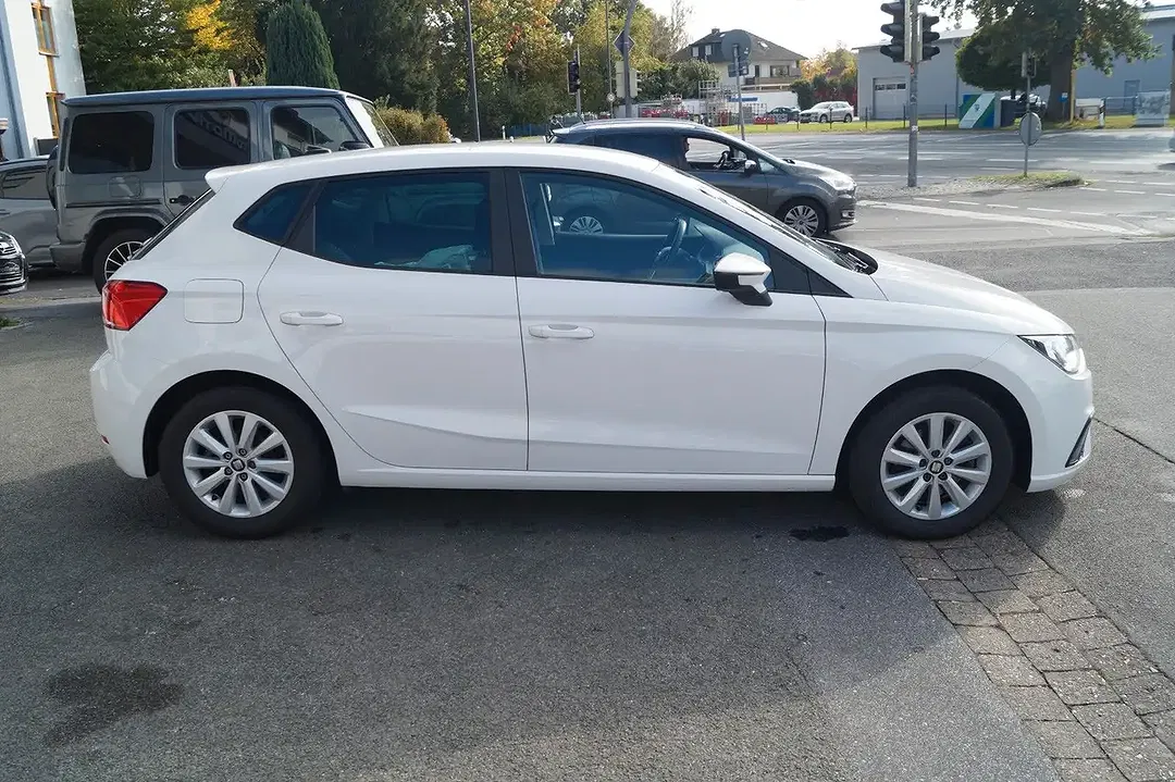 SEAT Ibiza - Thumbnail 5