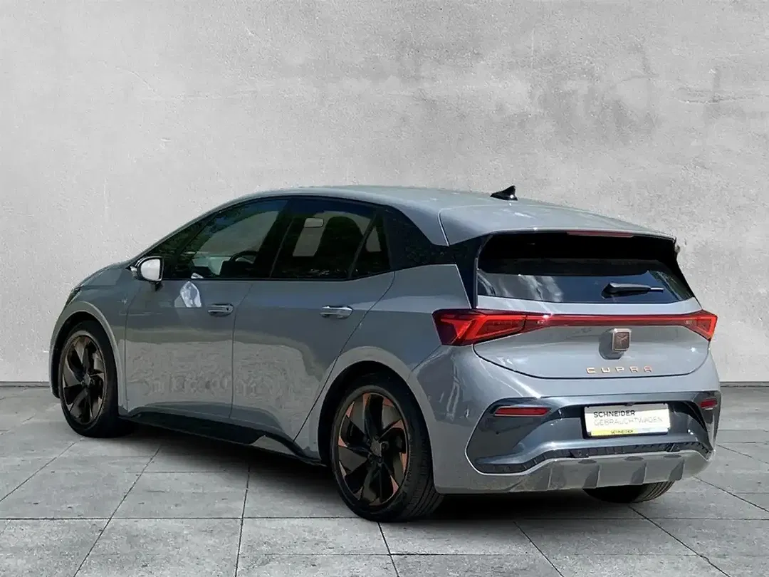 CUPRA Born - Thumbnail 3