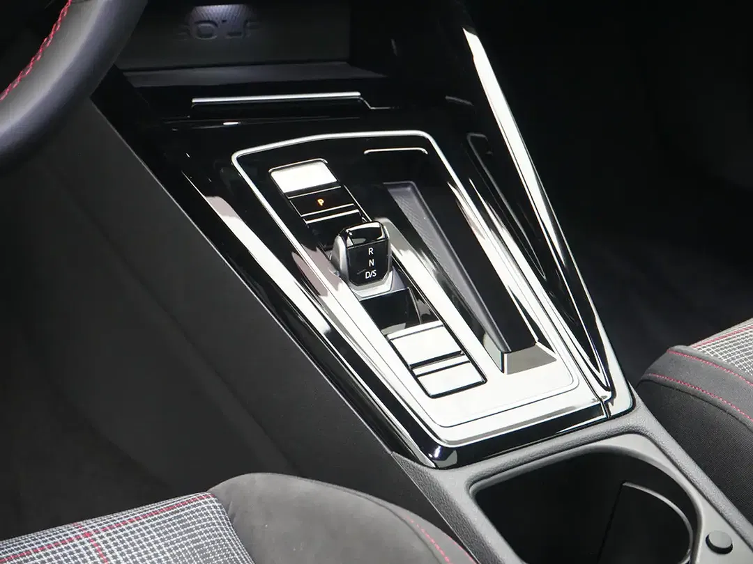 Volkswagen Golf GTI - Thumbnail 14