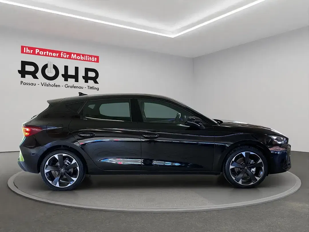 CUPRA Leon - Thumbnail 4