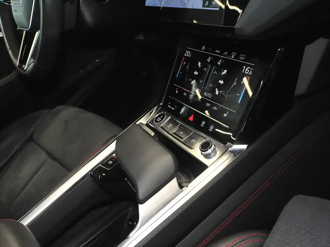 Audi Q8 e-tron - Thumbnail 5