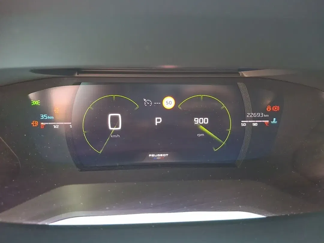 Peugeot 2008 - Thumbnail 9