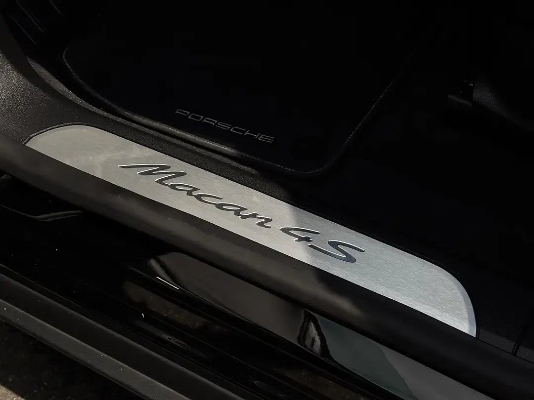 Porsche Macan - Thumbnail 13