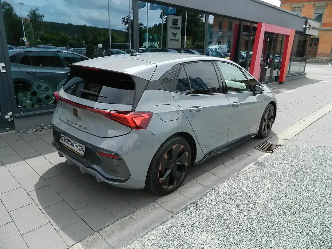 CUPRA Born - Thumbnail 6