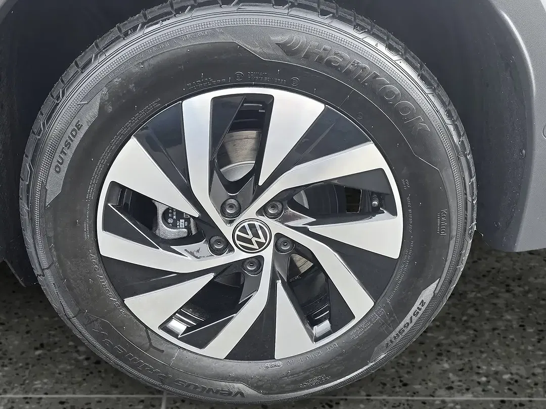 Volkswagen Tiguan - Thumbnail 14