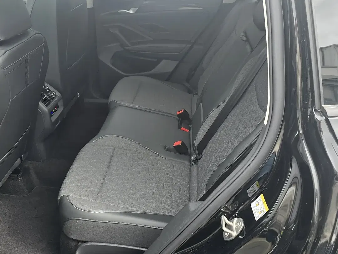 Volkswagen Tiguan - Thumbnail 9