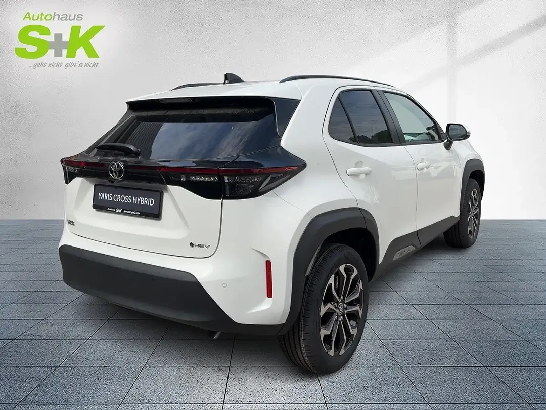 Toyota Yaris Cross - Thumbnail 4