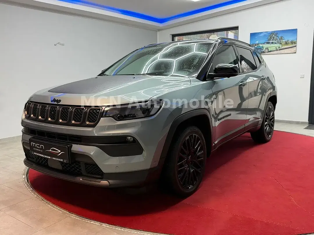 Jeep Compass Hybrid 4x4 Limited - foto 1