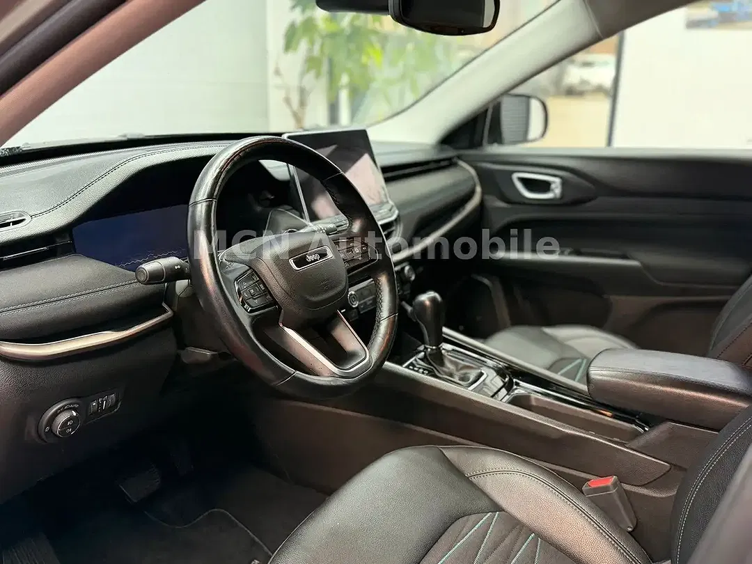 Jeep Compass - Thumbnail 10