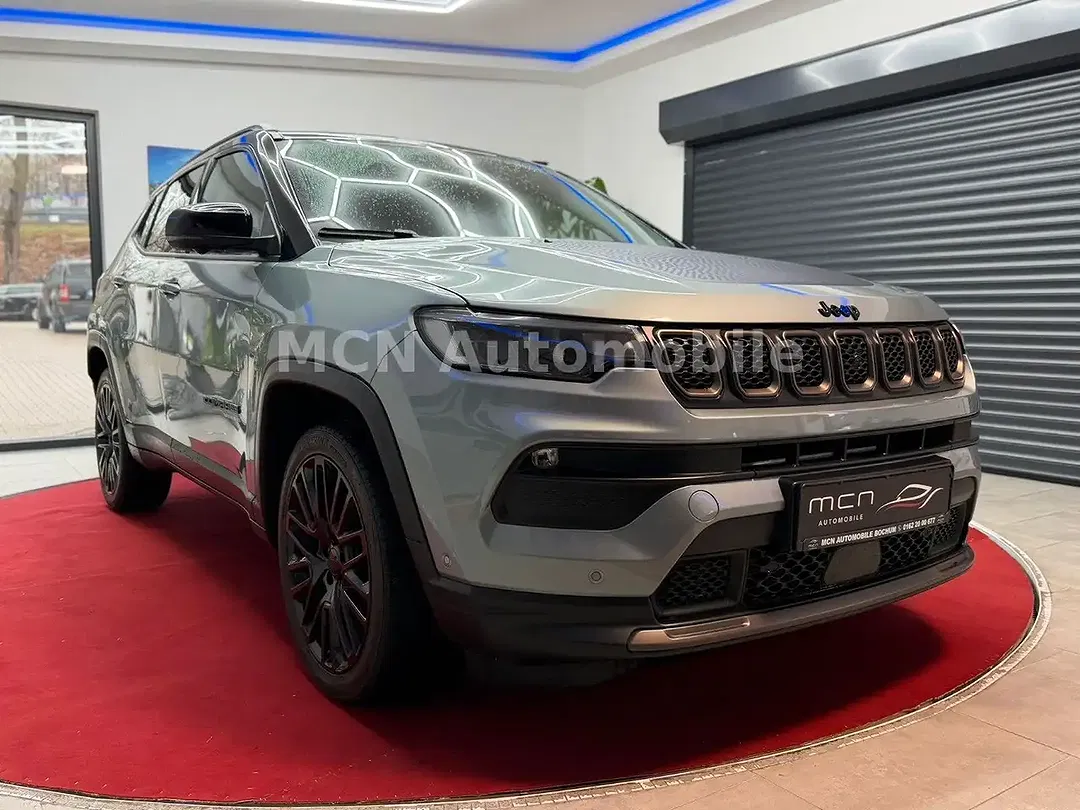 Jeep Compass - Thumbnail 3