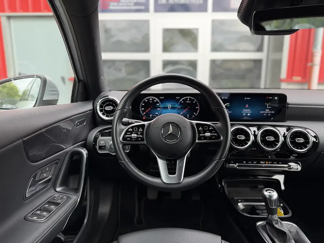 Mercedes-Benz A 180 - foto 8