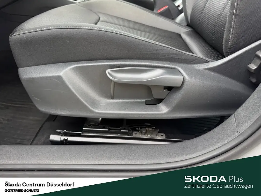 Skoda Scala - Thumbnail 7