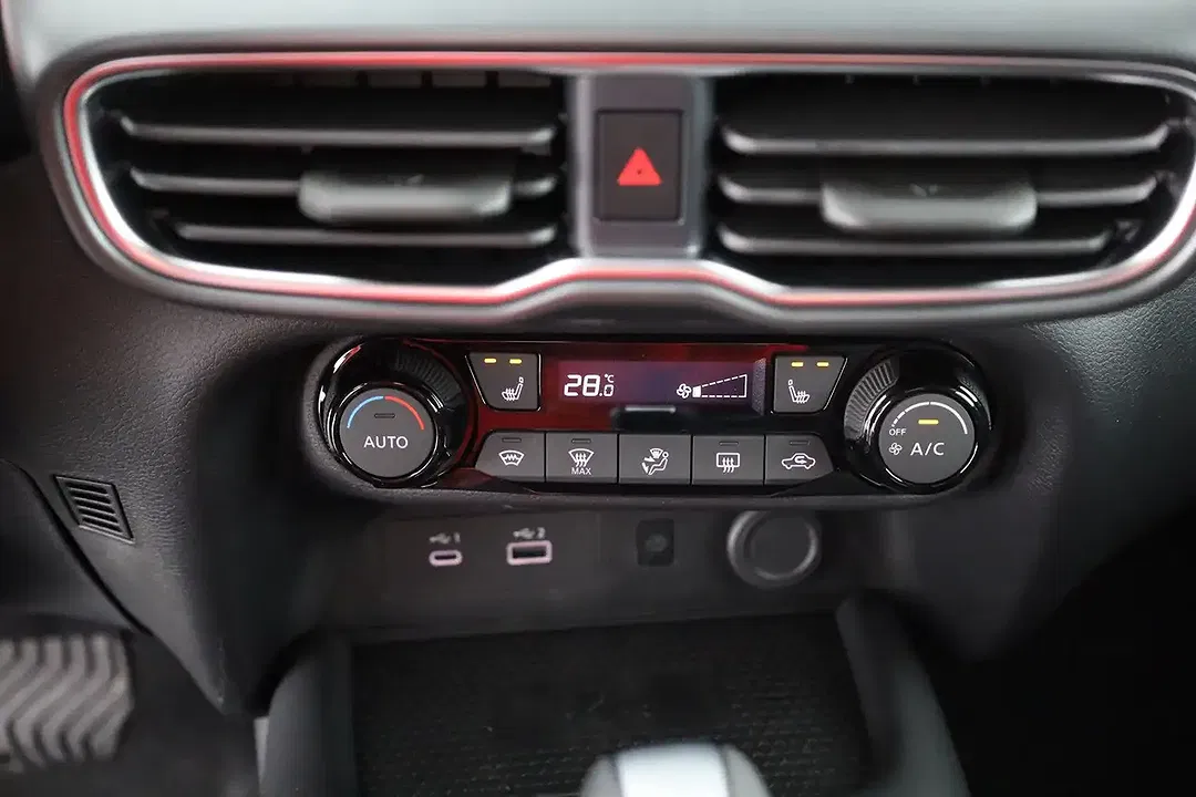 Nissan Juke - Thumbnail 11