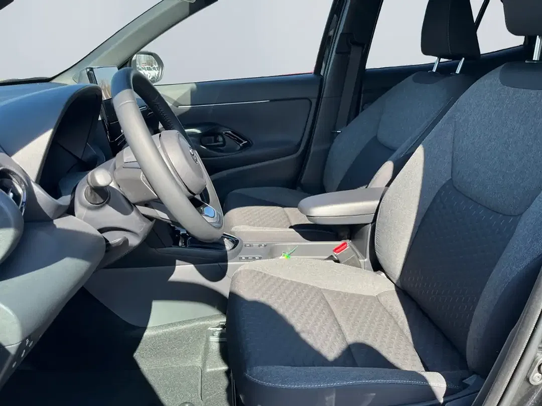 Toyota Yaris Cross - Thumbnail 13