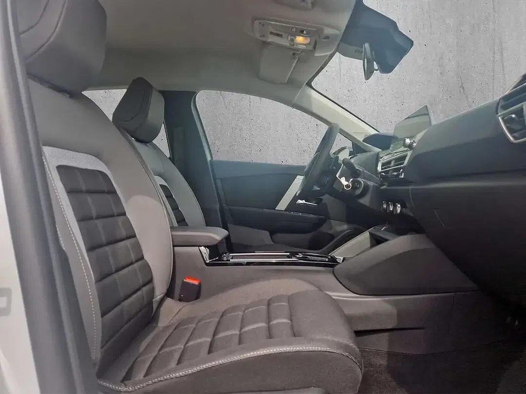 Citroen C4 - Thumbnail 9