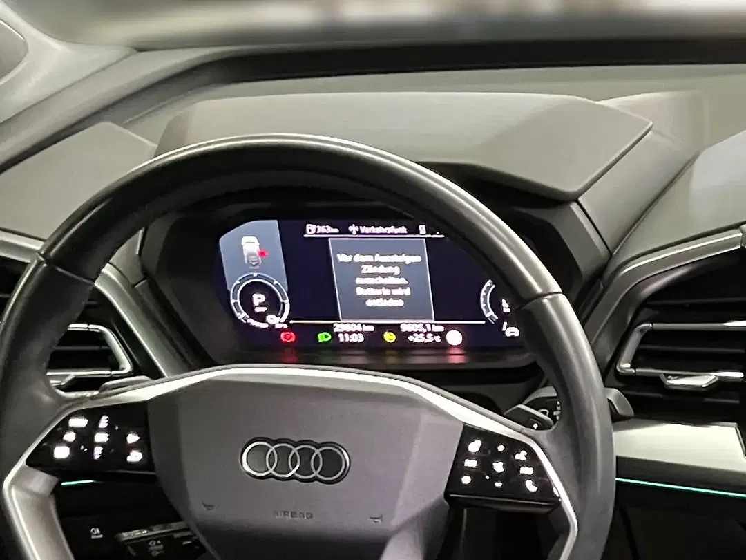 Audi Q4 e-tron - Thumbnail 10