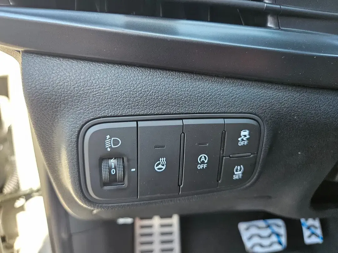 Hyundai BAYON - Thumbnail 14
