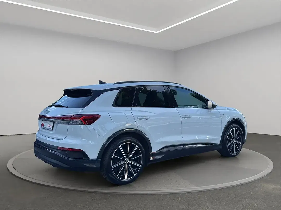 Audi Q4 e-tron - Thumbnail 3