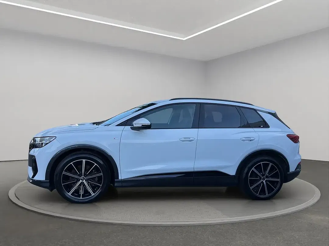Audi Q4 e-tron - Thumbnail 4