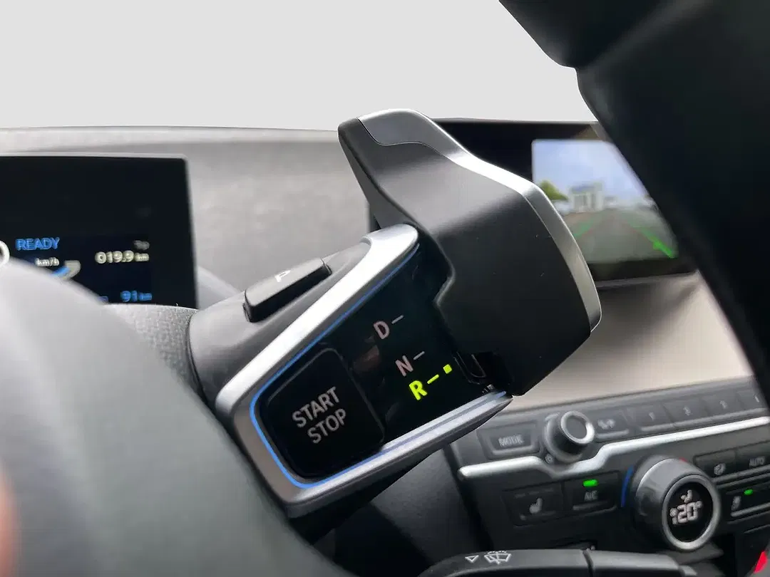 BMW i3 - Thumbnail 15
