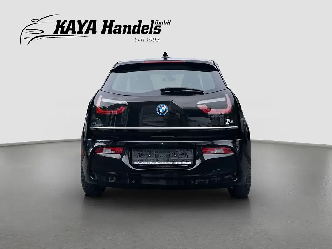 BMW i3 - Thumbnail 6