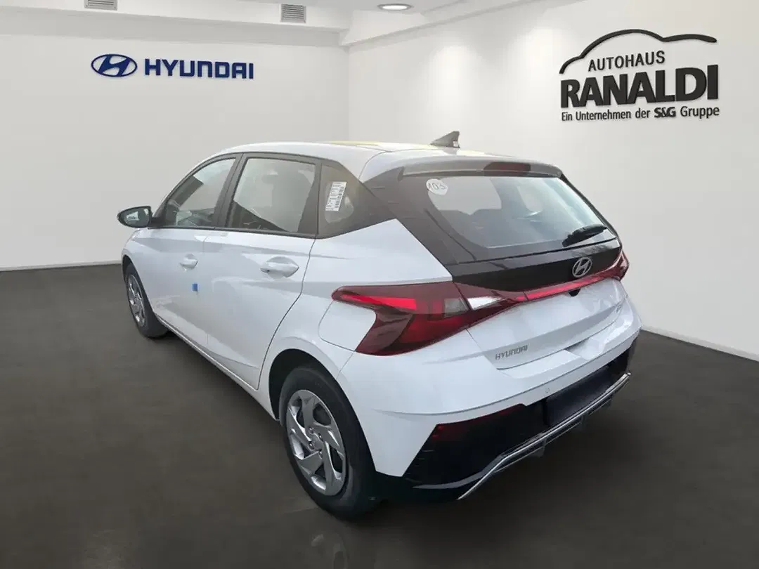 Hyundai i20 - Thumbnail 4